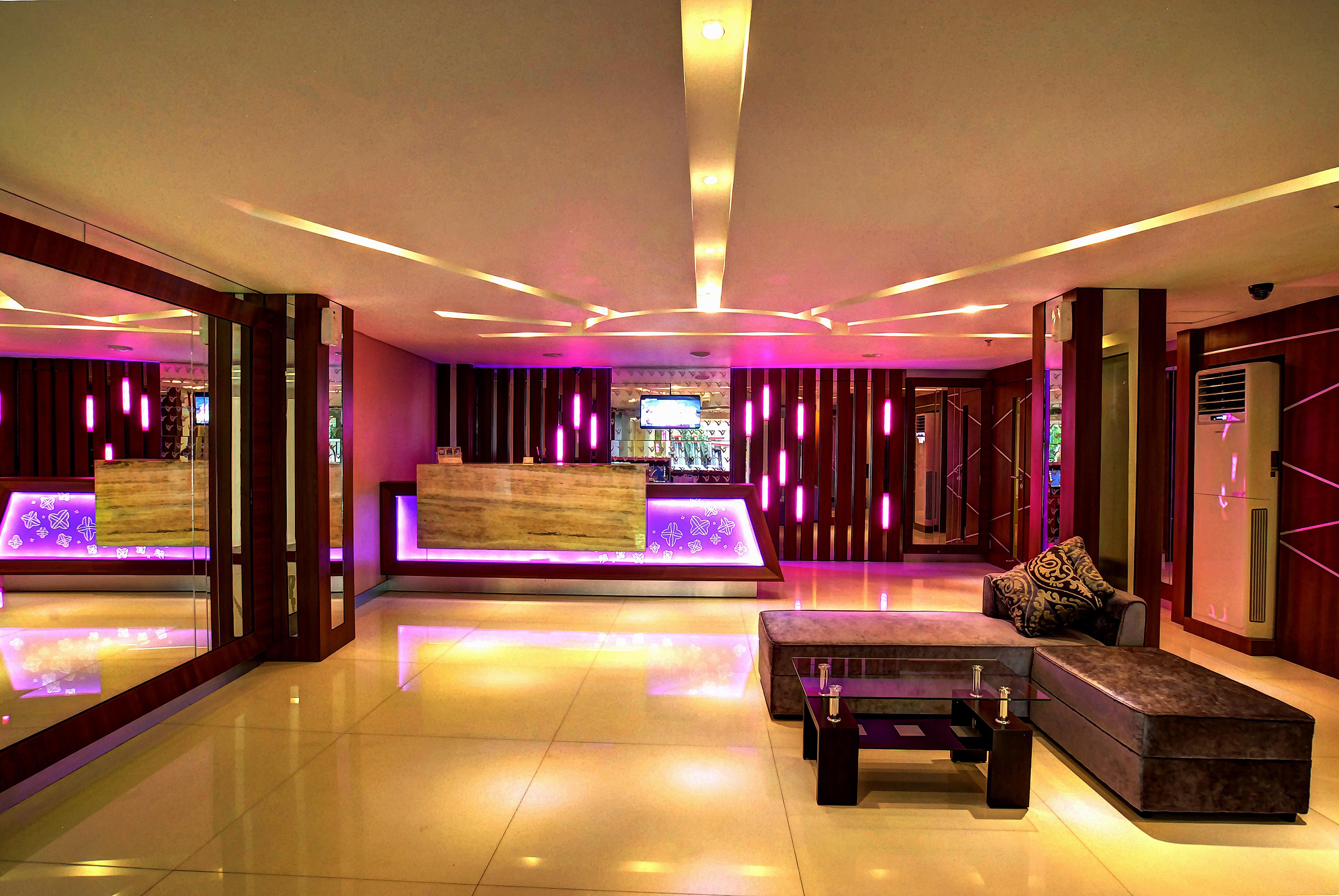Vio Hotel Veteran Bandung Exterior photo